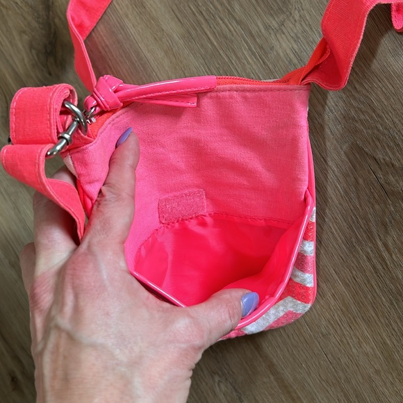 Bright Coral Chevron Crossbody purse with main zipper & front Velcro pouch - Picture 7 of 11